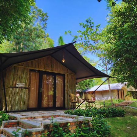 "D'Bamboo Kamp" Desa Wisata Ekang Lagoi Kültér fotó