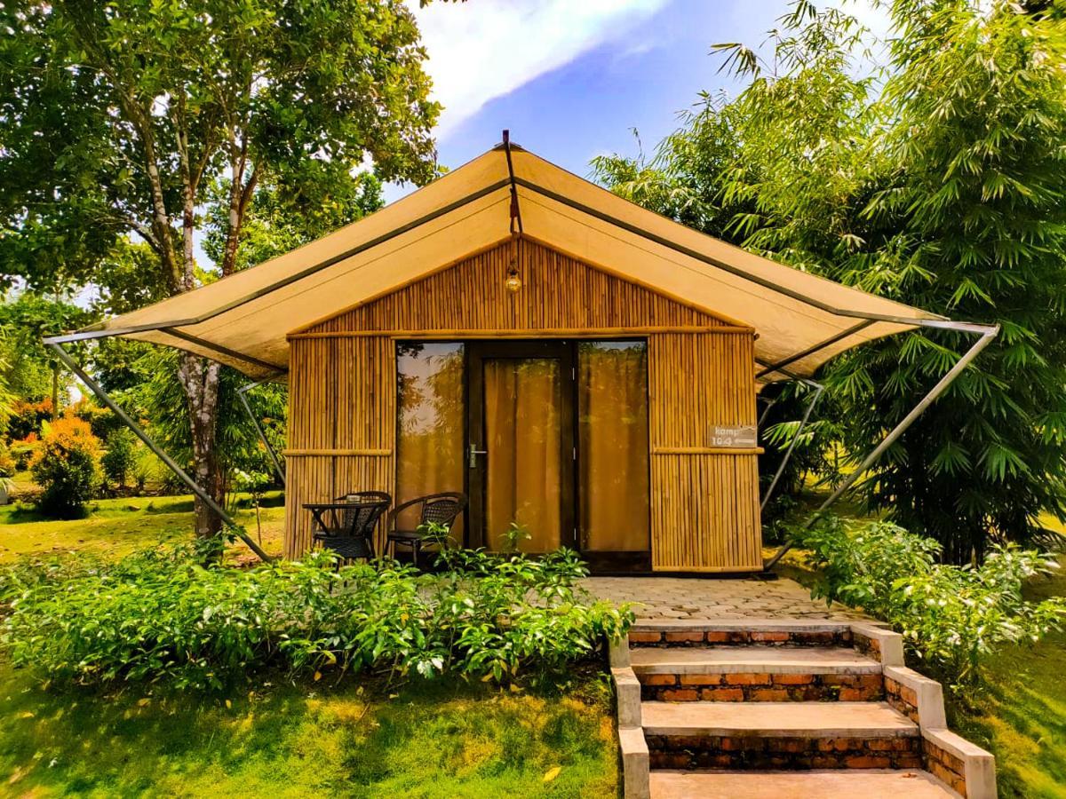 "D'Bamboo Kamp" Desa Wisata Ekang Lagoi Kültér fotó