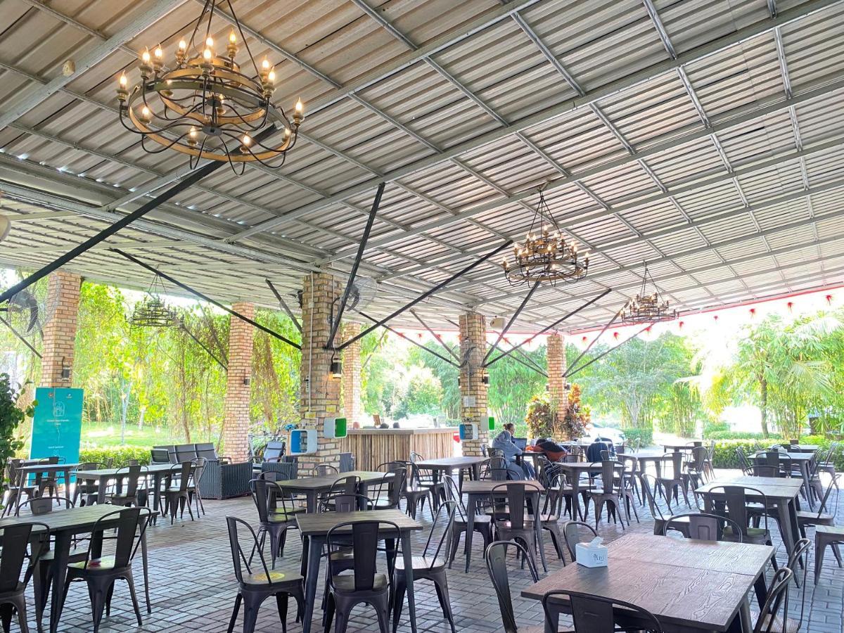 "D'Bamboo Kamp" Desa Wisata Ekang Lagoi Kültér fotó